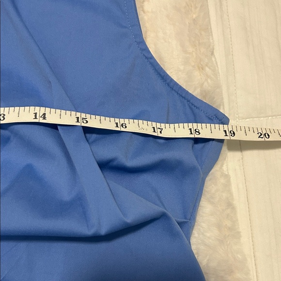 White House Black Market Sleeveless Rushed Front Shirt Tranquil Blue Size 12 - Picture 8 of 8